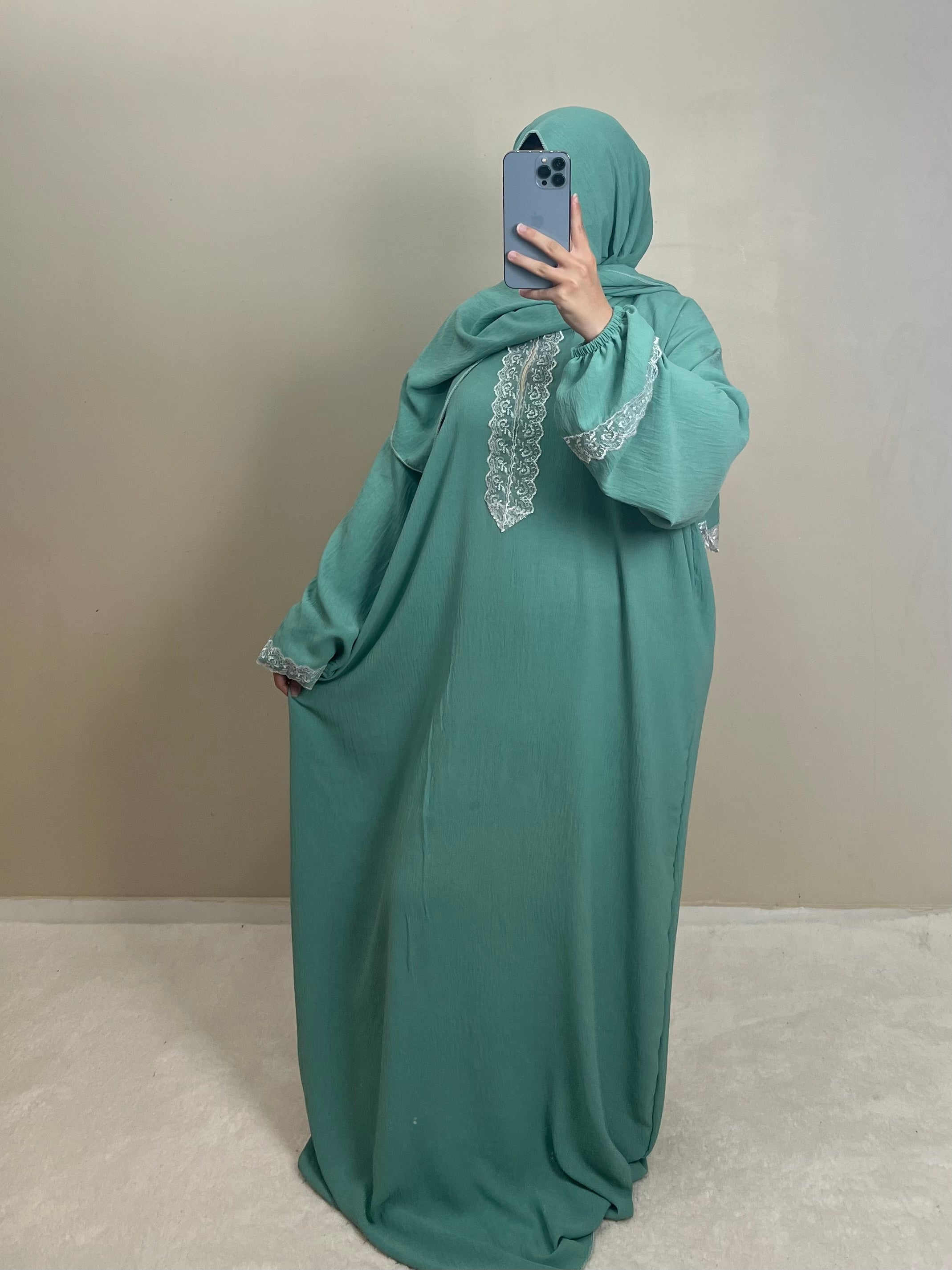 Tenue de prière vert d’eau